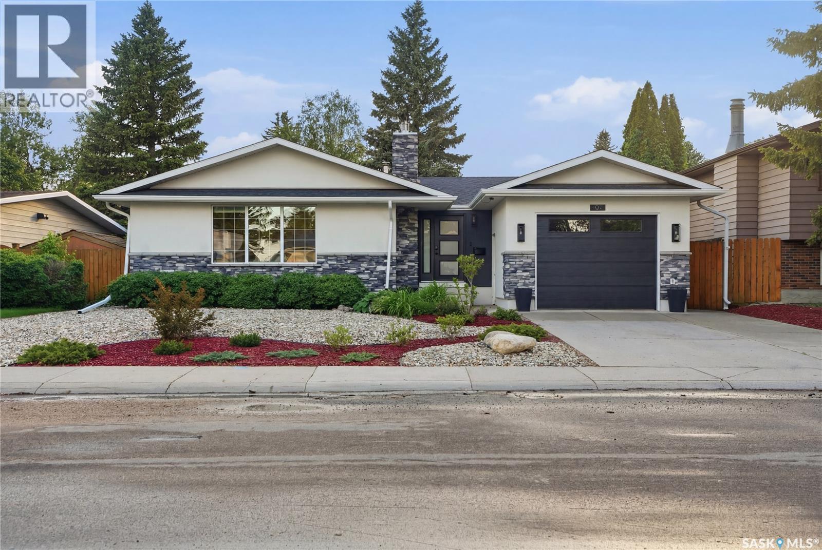105 Sturgeon Drive, Saskatoon, Saskatchewan  S7K 4C3 - Photo 1 - SK039126