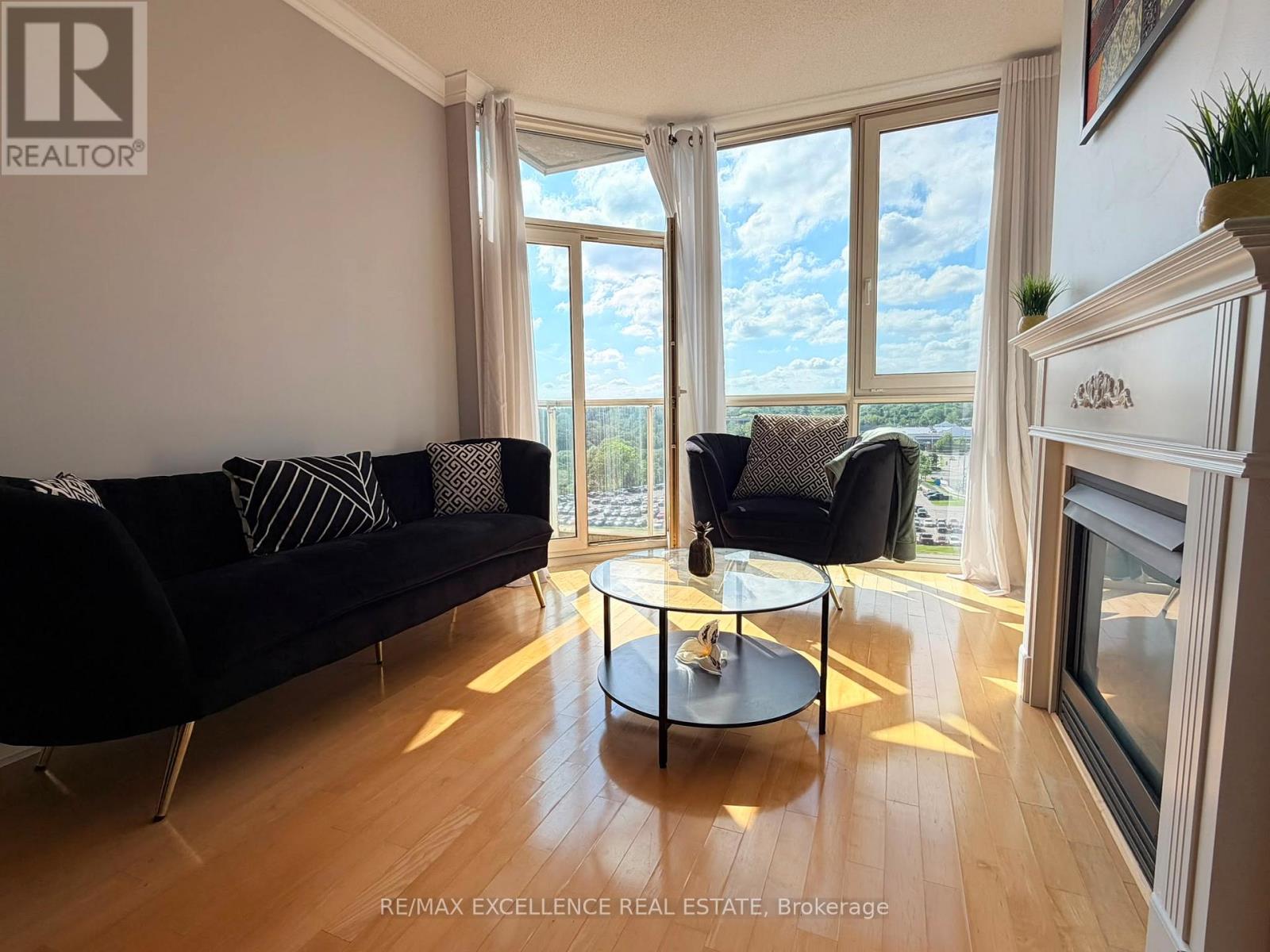 50 OLD MILL ROAD, Oakville, Ontario