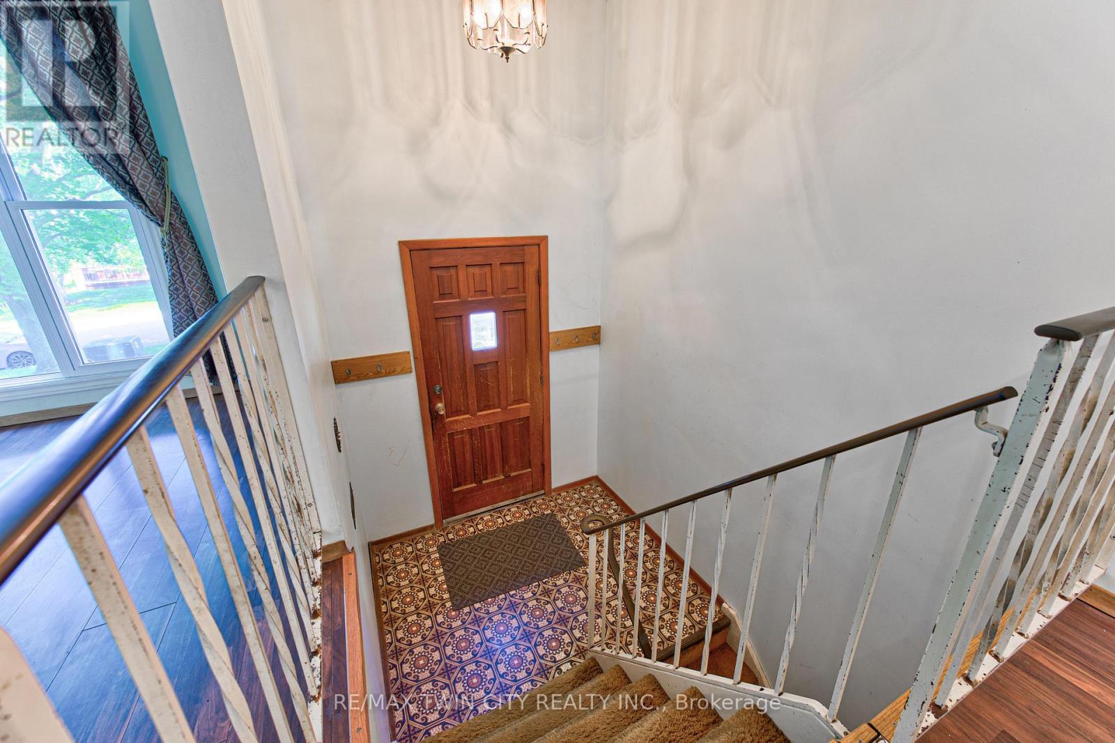 16 Dogwood Place, Cambridge, Ontario  N3C 2Z4 - Photo 6 - X13435102