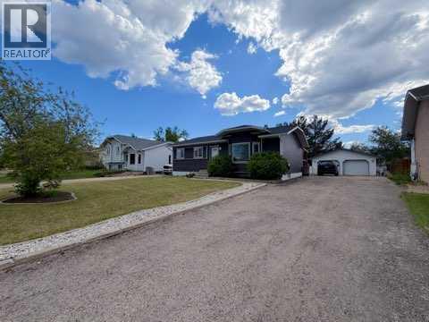 8218 Mission Heights Drive, Grande Prairie, Alberta  T8W 2A5 - Photo 1 - A2303694