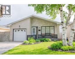 106 OSSINGTON Drive, Hamilton, Ontario