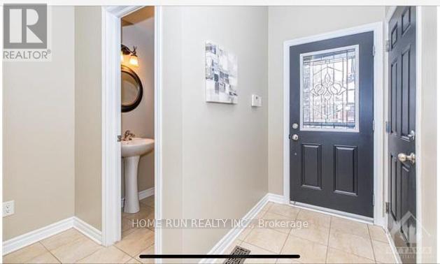 395 Statewood Drive, Ottawa, Ontario K2K 0B7 - Photo 3 - X13435132
