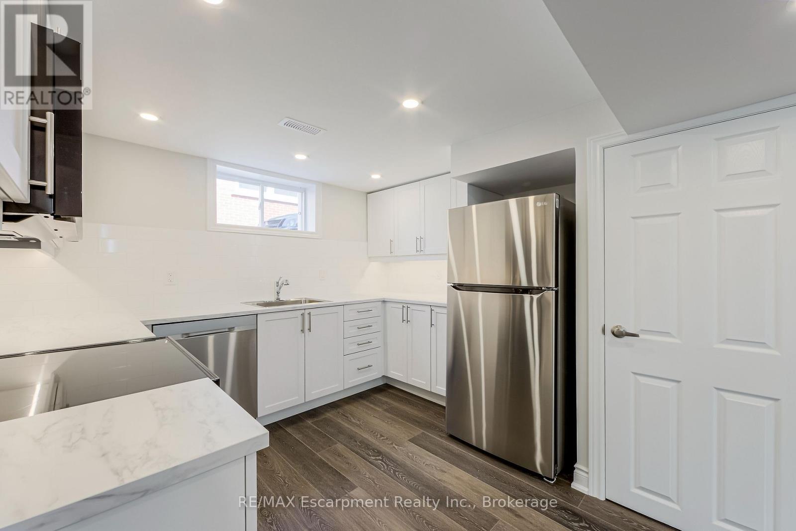 2 - 325 East 32nd Street, Hamilton, Ontario  L8V 3S8 - Photo 11 - X13435164
