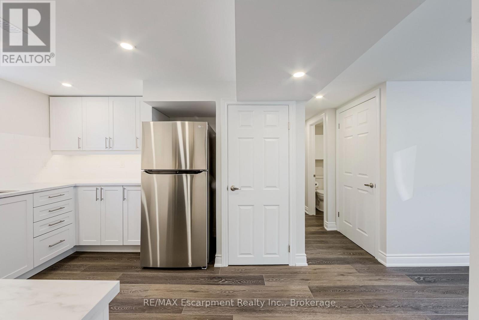 2 - 325 East 32nd Street, Hamilton, Ontario  L8V 3S8 - Photo 12 - X13435164