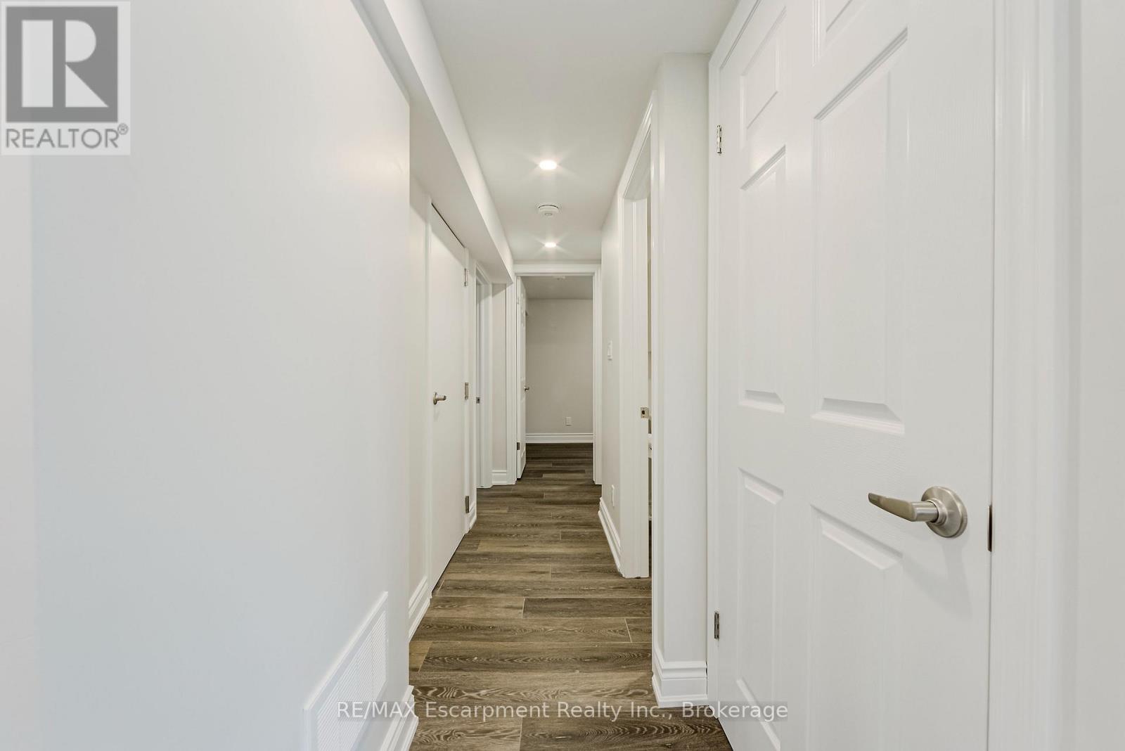 2 - 325 East 32nd Street, Hamilton, Ontario  L8V 3S8 - Photo 13 - X13435164