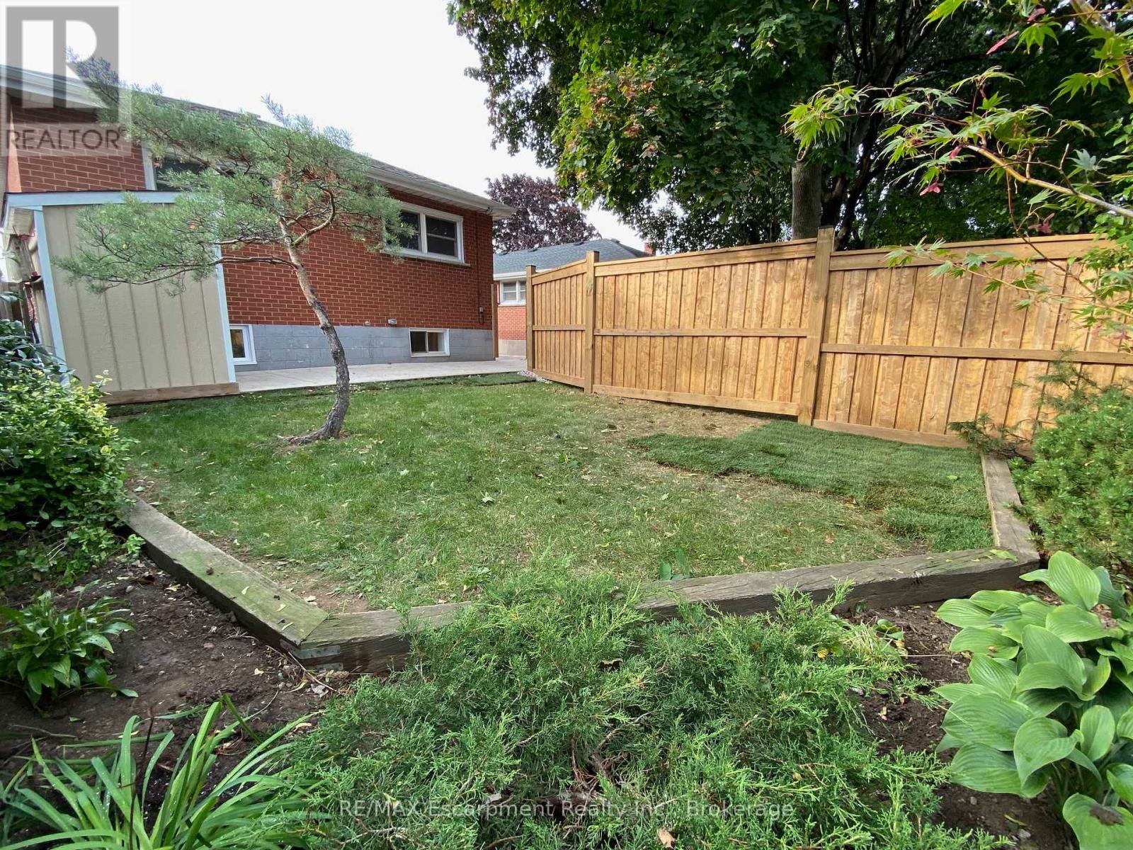 2 - 325 East 32nd Street, Hamilton, Ontario  L8V 3S8 - Photo 18 - X13435164