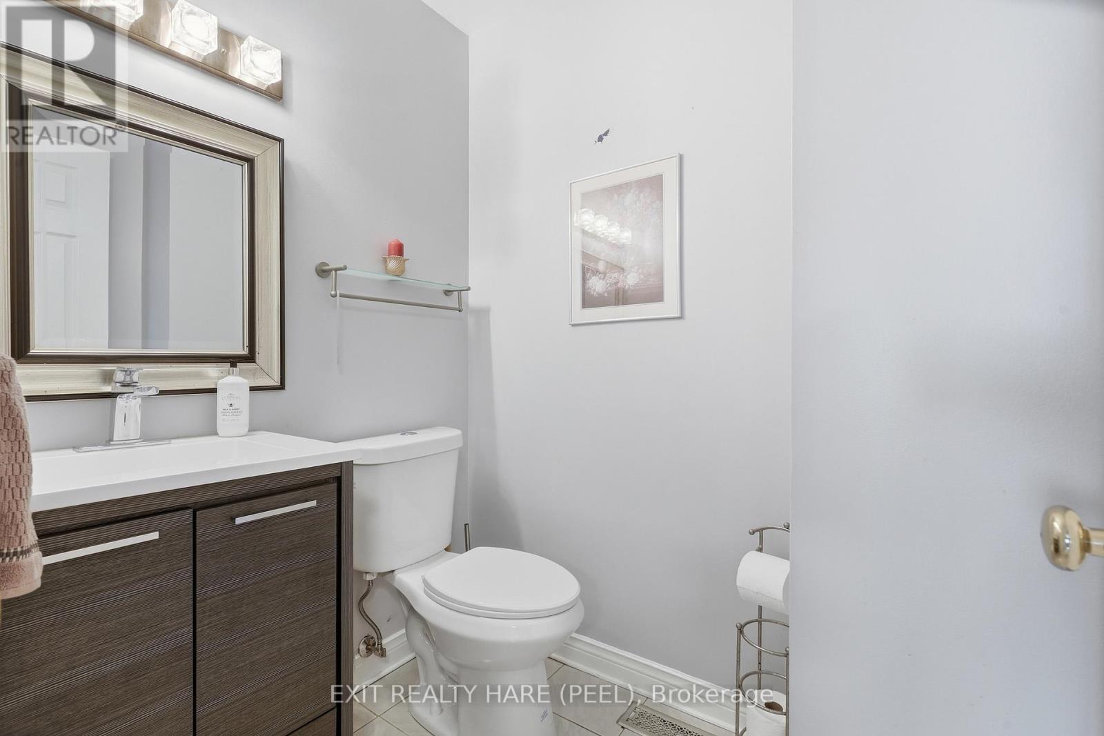 14 Warrington Court, Brampton, Ontario  L6W 4G7 - Photo 11 - W13432454