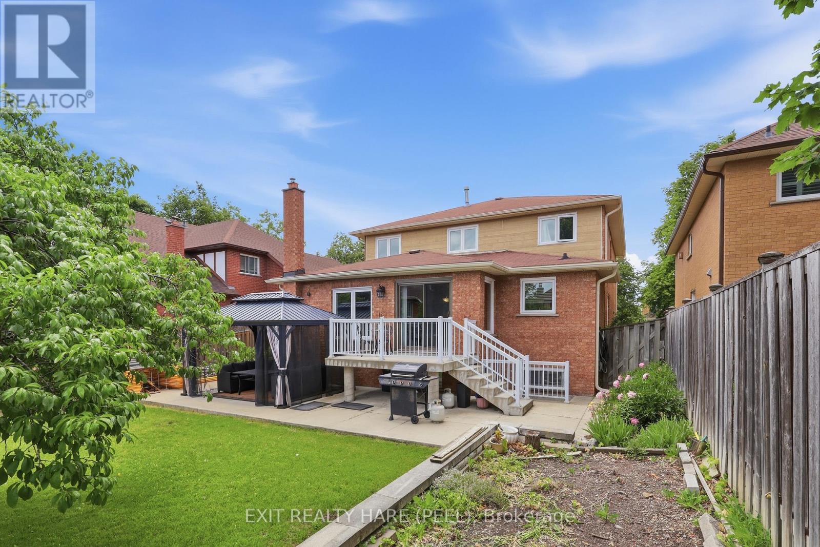 14 Warrington Court, Brampton, Ontario  L6W 4G7 - Photo 36 - W13432454