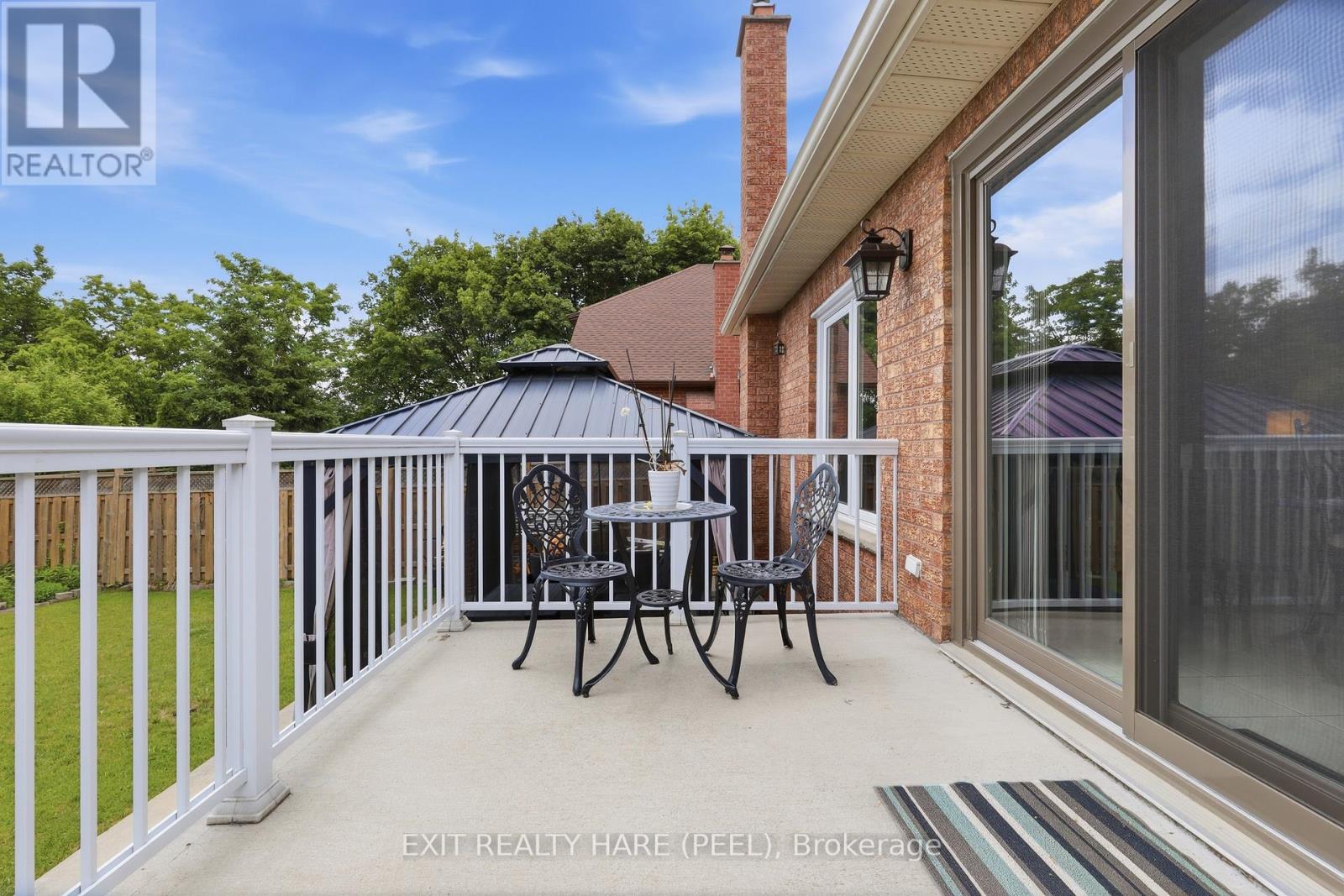 14 Warrington Court, Brampton, Ontario  L6W 4G7 - Photo 38 - W13432454