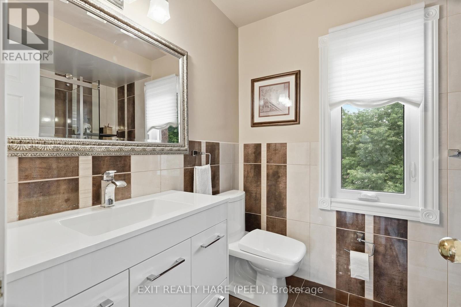14 Warrington Court, Brampton, Ontario  L6W 4G7 - Photo 23 - W13432454