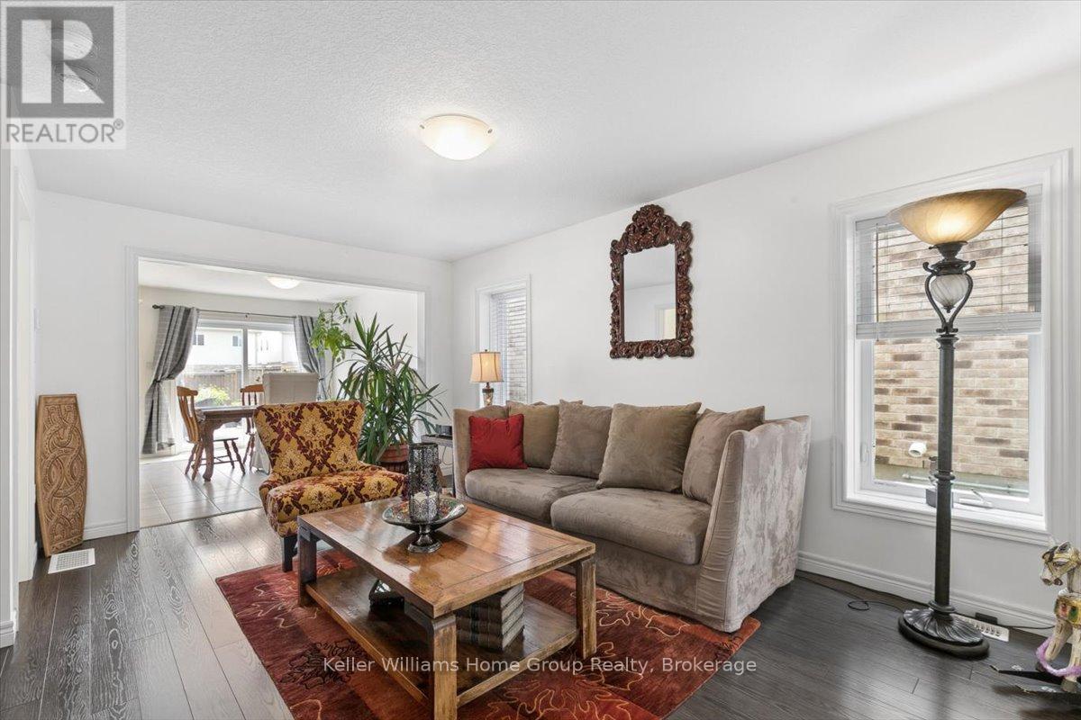 12 Ambrous Crescent, Guelph, Ontario  N1G 0G1 - Photo 5 - X13435122