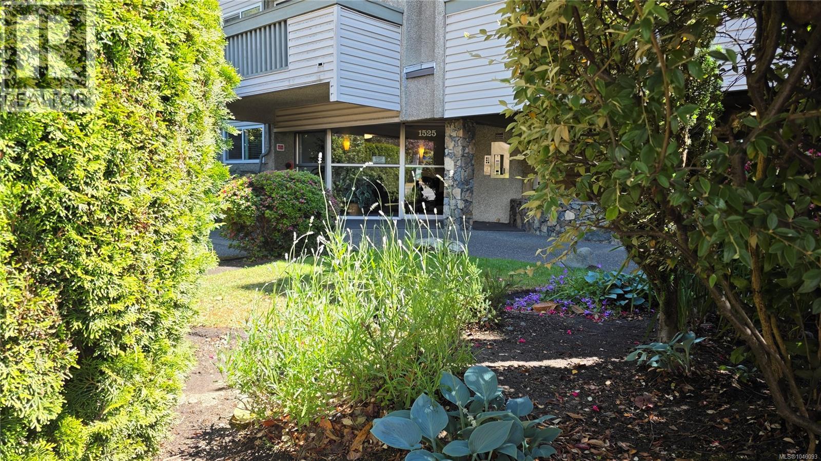 412 1525 Hillside Ave, Victoria, British Columbia  V8T 2C1 - Photo 26 - 1040093