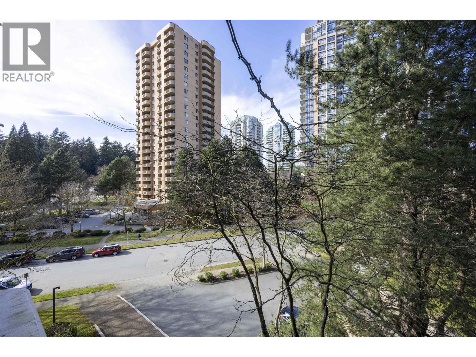 502 6282 KATHLEEN AVENUE, Burnaby, British Columbia