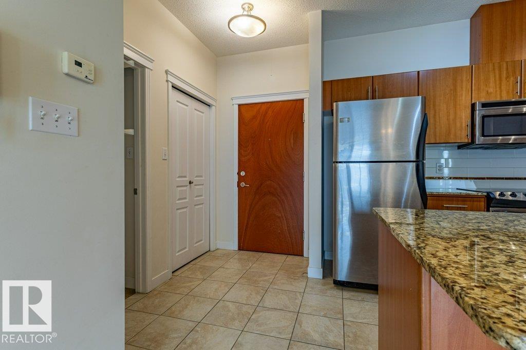 #409 10333 112 St NW, Edmonton, Alberta  T5K 0B4 - Photo 9 - E4493242