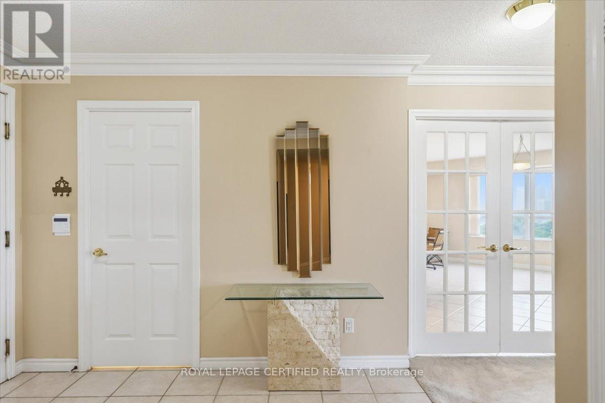 1118 - 25 Kingsbridge Garden Circle, Mississauga, Ontario  L5R 4B1 - Photo 2 - W13435190