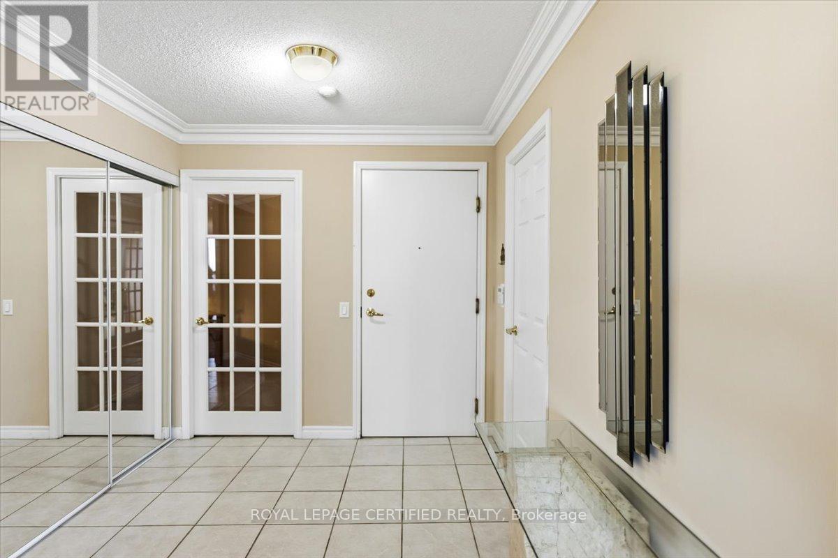 1118 - 25 Kingsbridge Garden Circle, Mississauga, Ontario  L5R 4B1 - Photo 4 - W13435190