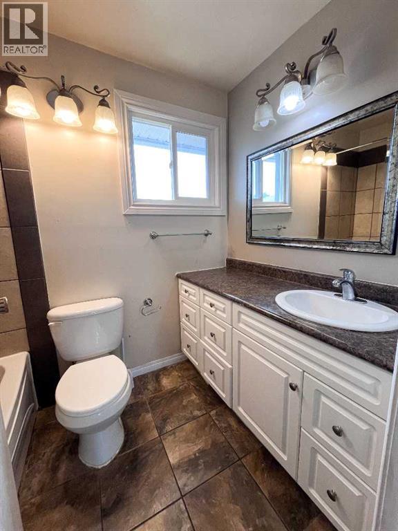 10012 79 Avenue, Grande Prairie, Alberta  T8V 4E8 - Photo 12 - A2318943
