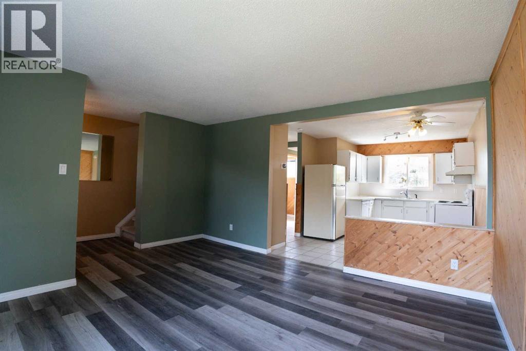 10012 79 Avenue, Grande Prairie, Alberta  T8V 4E8 - Photo 4 - A2318943
