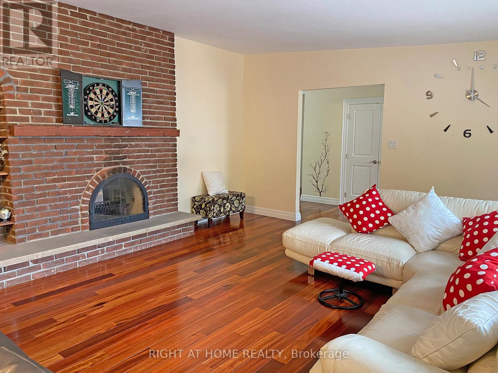 7454 Old Church Road, Caledon, Ontario  L7C 0H5 - Photo 9 - W12945346