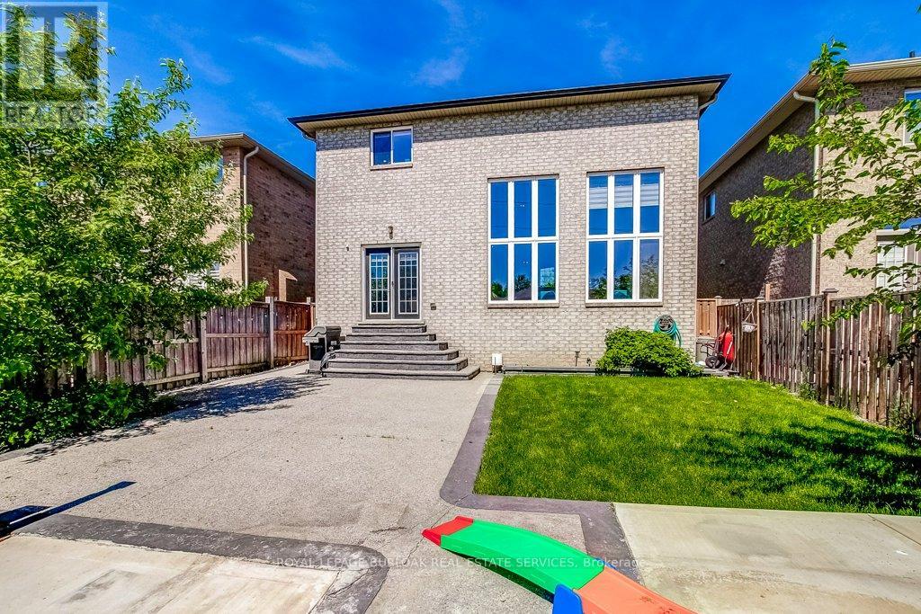 182 Fair Street, Hamilton, Ontario  L9K 0B8 - Photo 44 - X13435126
