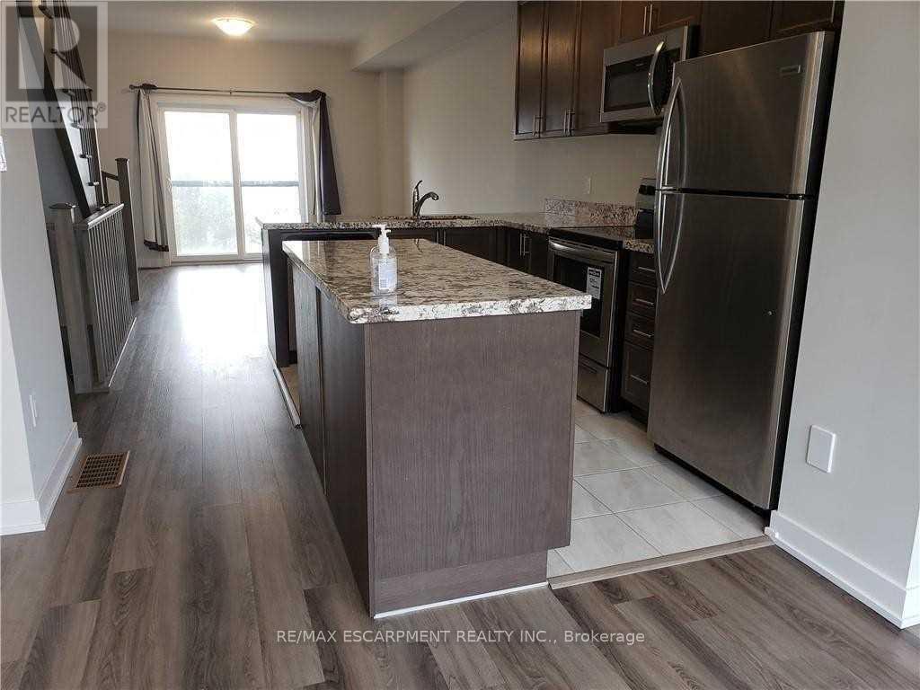 15 Muhollard Lane, Hamilton, Ontario  L9G 3K9 - Photo 15 - X13435180