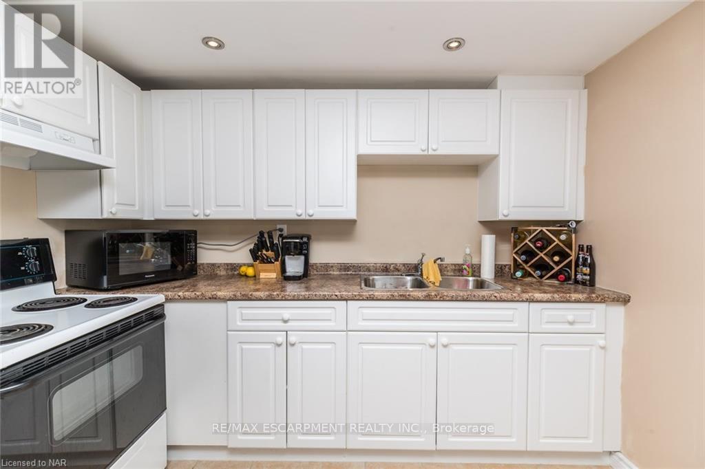 Lower - 26 Stewart Avenue, Thorold, Ontario  L2V 2W7 - Photo 12 - X13435194