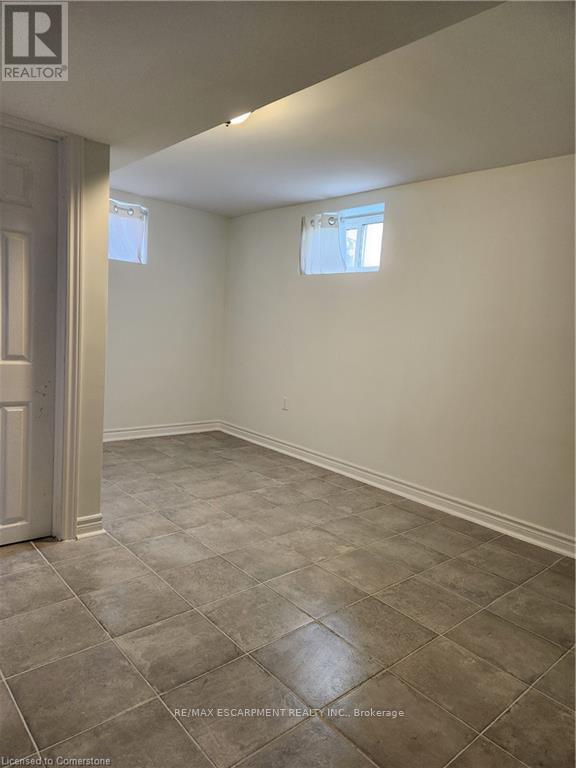 Lower - 26 Stewart Avenue, Thorold, Ontario  L2V 2W7 - Photo 6 - X13435194