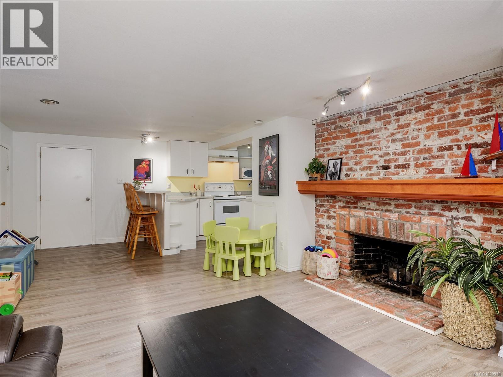 2021 Byron St, Oak Bay, British Columbia  V8R 1L8 - Photo 18 - 1039530