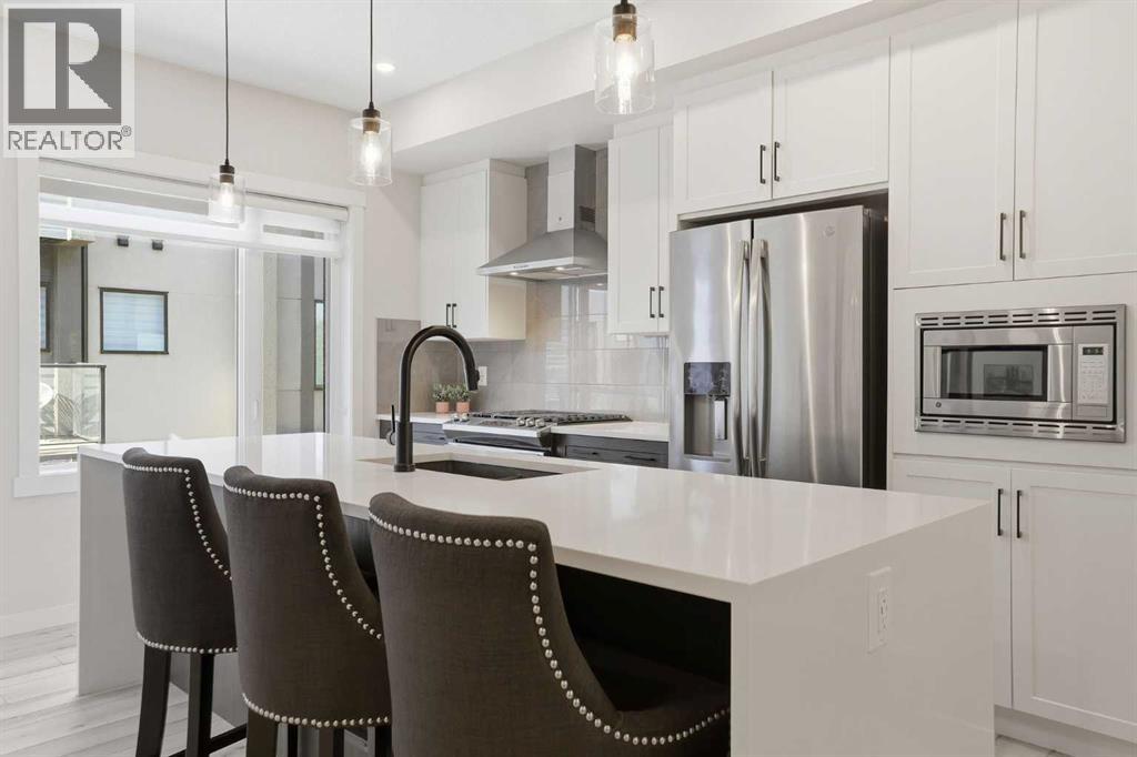 808 Greenbriar Common Nw, Calgary, Alberta  T3B 6J2 - Photo 11 - A2319975