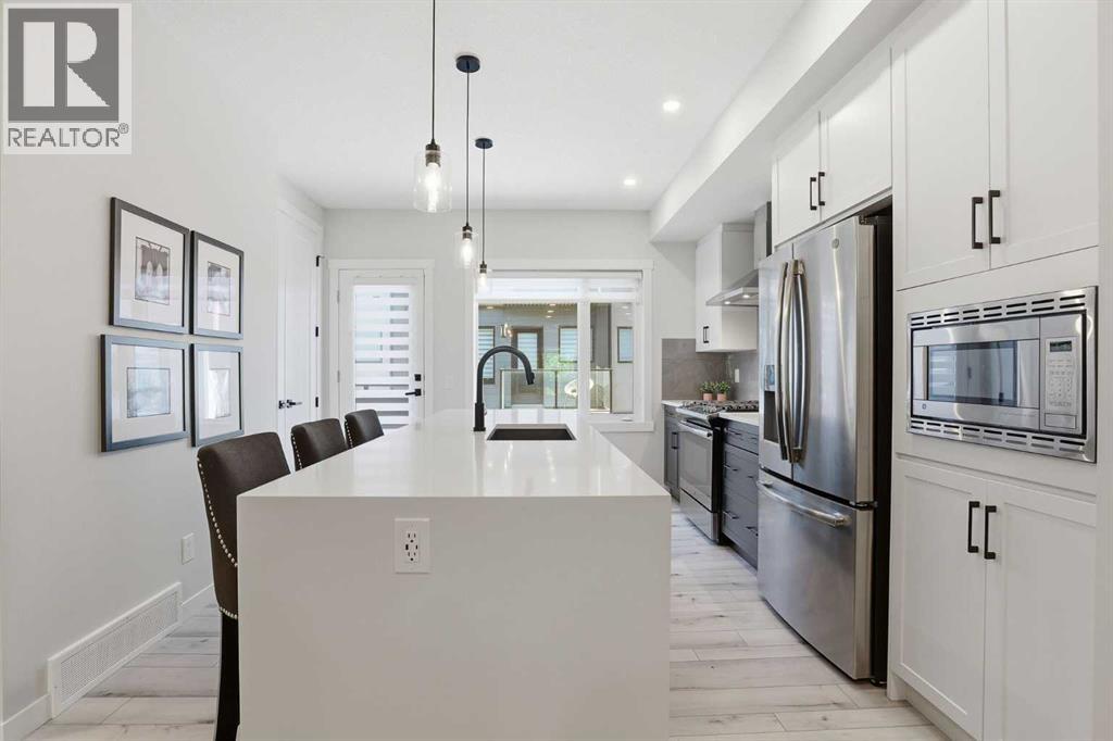 808 Greenbriar Common Nw, Calgary, Alberta  T3B 6J2 - Photo 12 - A2319975