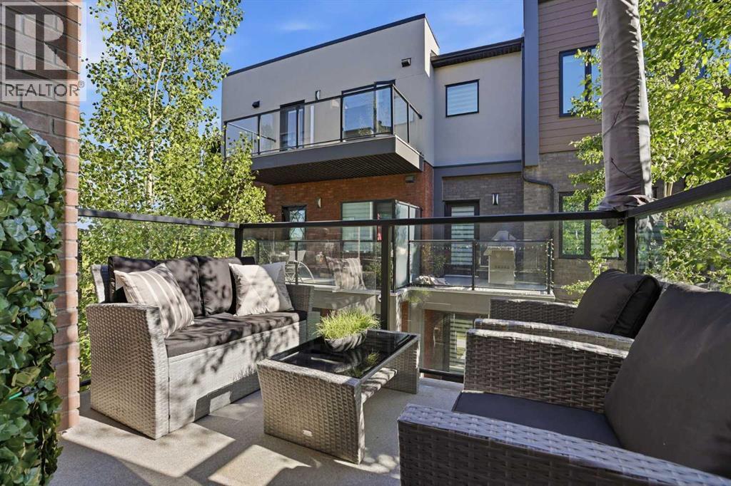 808 Greenbriar Common Nw, Calgary, Alberta  T3B 6J2 - Photo 39 - A2319975