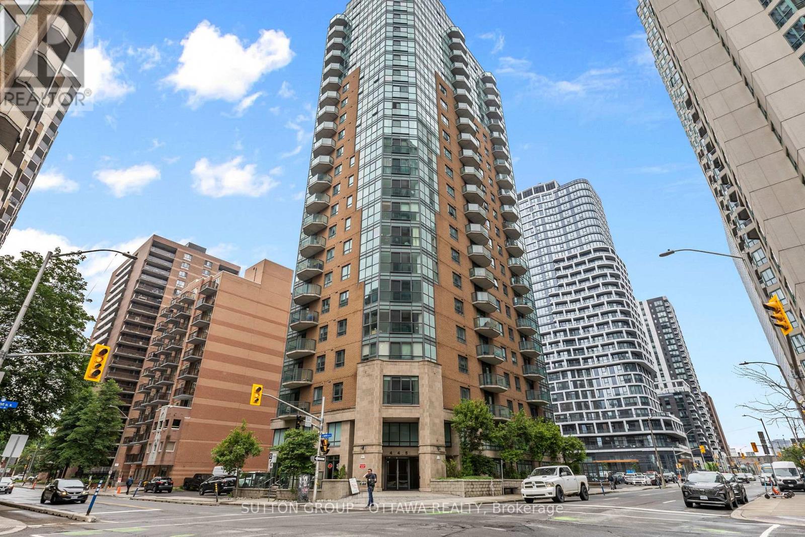 905 - 445 LAURIER AVENUE W, Ottawa