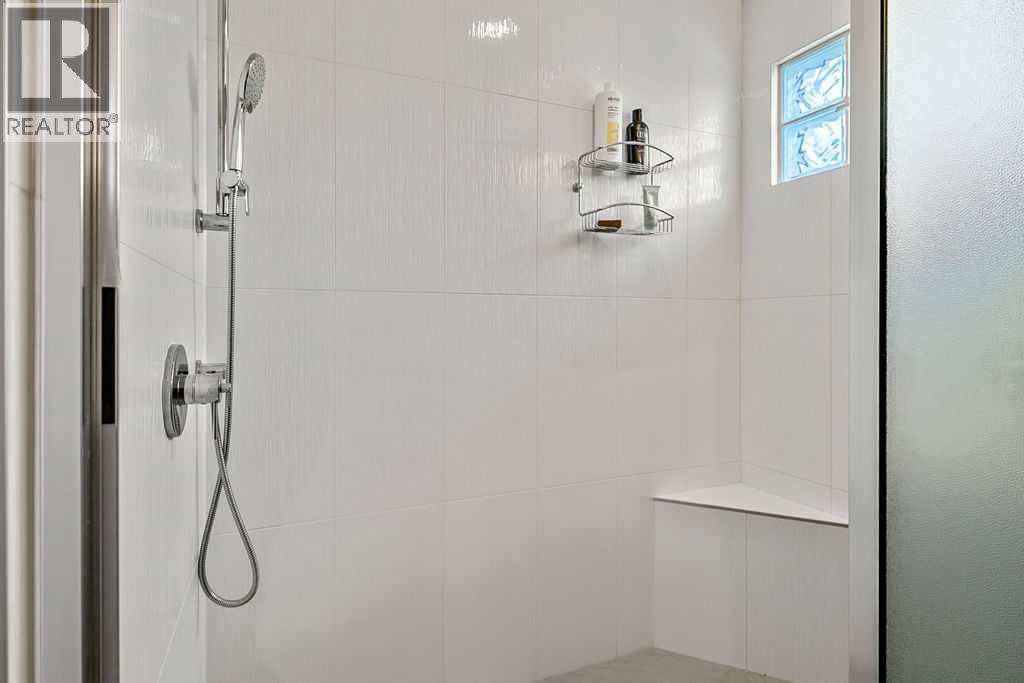 357 Hidden Valley Place Nw, Calgary, Alberta  T3A 5L7 - Photo 21 - A2320435