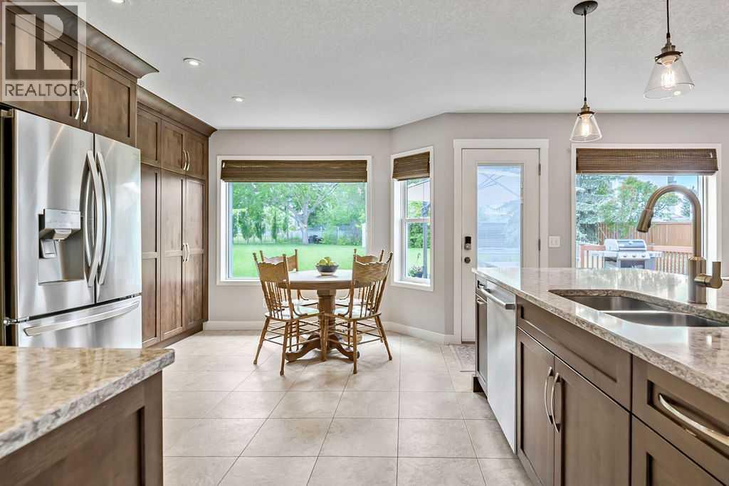 357 Hidden Valley Place Nw, Calgary, Alberta  T3A 5L7 - Photo 10 - A2320435