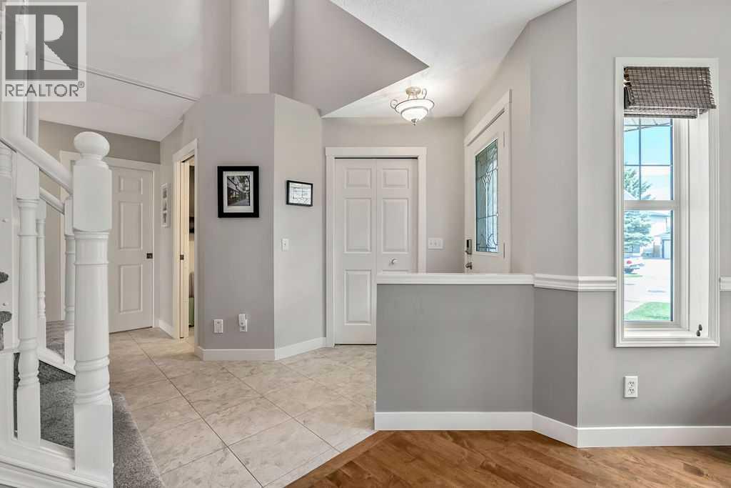 357 Hidden Valley Place Nw, Calgary, Alberta  T3A 5L7 - Photo 3 - A2320435