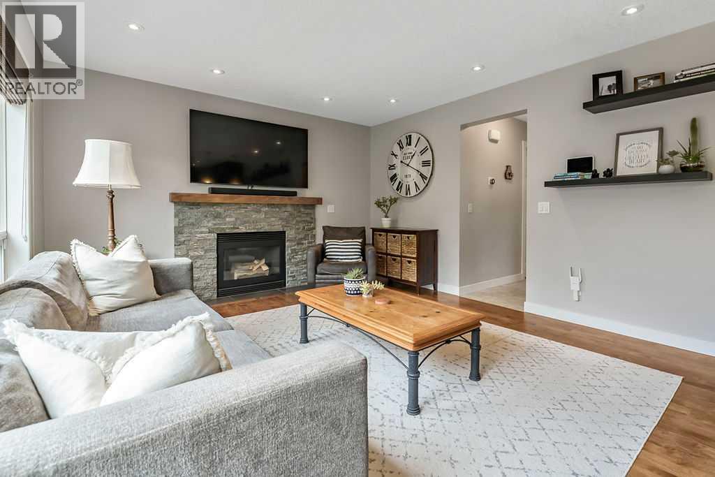 357 Hidden Valley Place Nw, Calgary, Alberta  T3A 5L7 - Photo 12 - A2320435