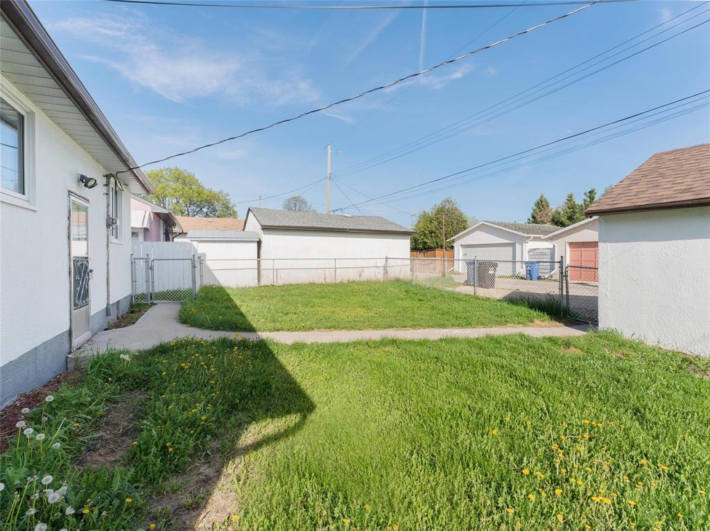 98 Portland Avenue, Winnipeg, Manitoba  R2M 1J5 - Photo 30 - 202611587