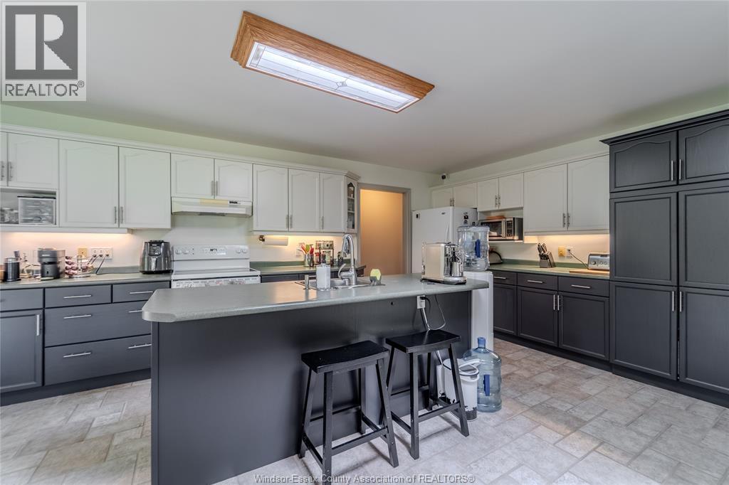 1347 North Rear Road, Lakeshore, Ontario  N0R 1A0 - Photo 9 - 26013824
