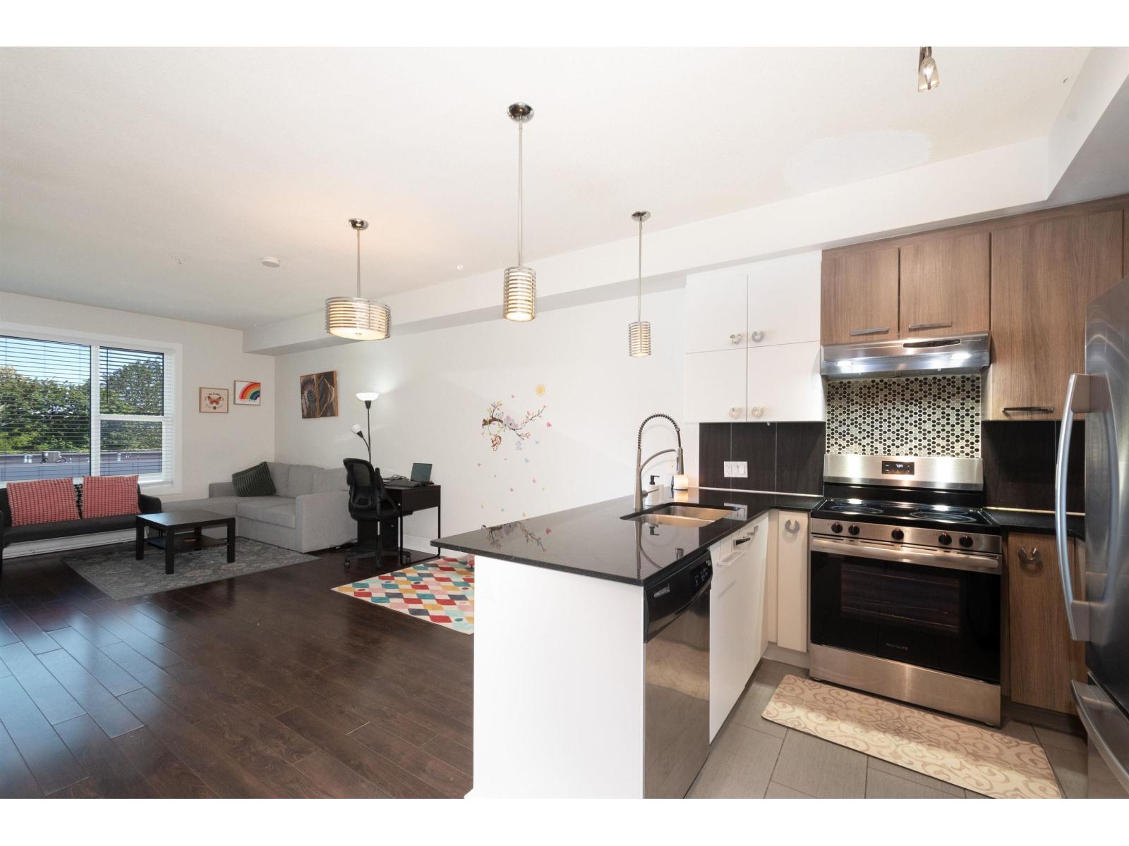 304 15956 86a Avenue, Surrey, British Columbia  V4N 6N8 - Photo 7 - R3135070