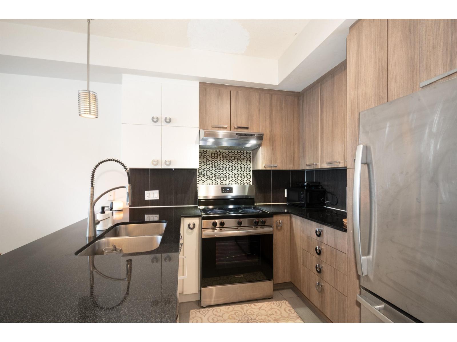 304 15956 86a Avenue, Surrey, British Columbia  V4N 6N8 - Photo 9 - R3135070