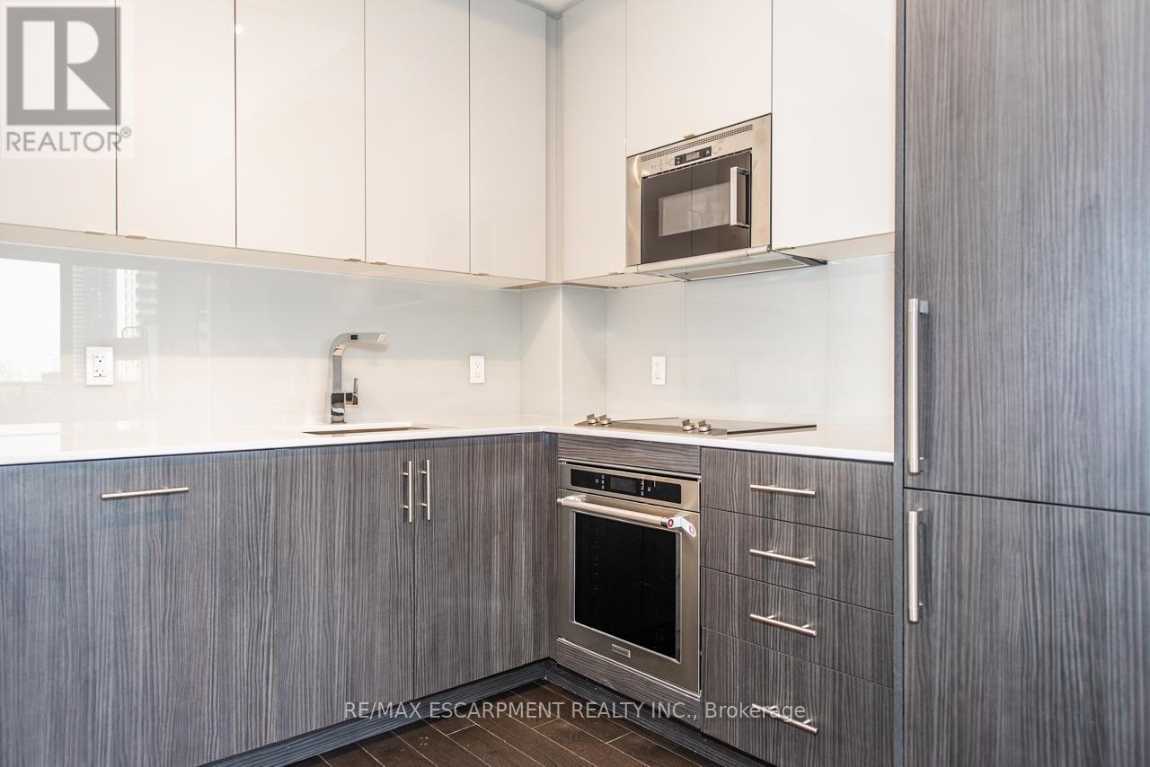 2116 - 330 Richmond Street W, Toronto, Ontario  M5V 1X2 - Photo 14 - C13435162