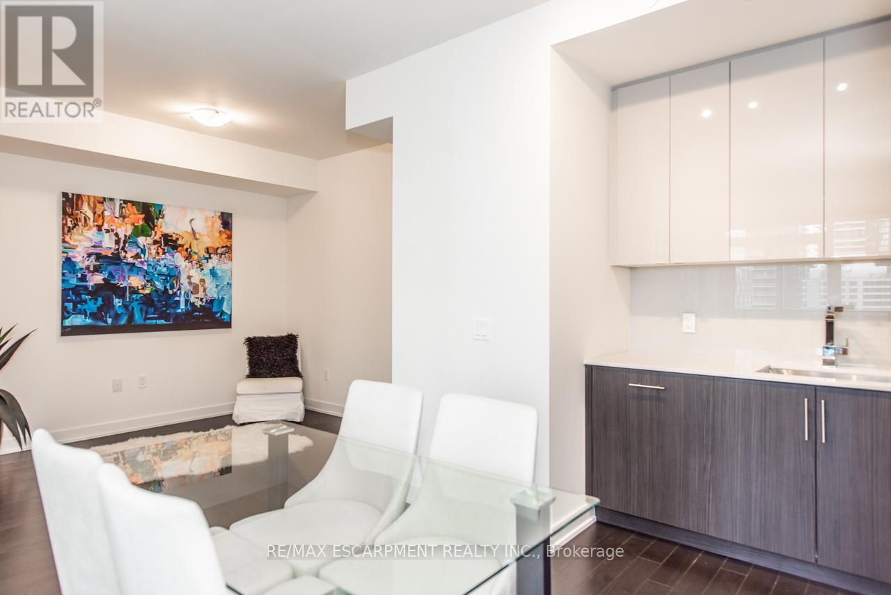 2116 - 330 Richmond Street W, Toronto, Ontario  M5V 1X2 - Photo 16 - C13435162