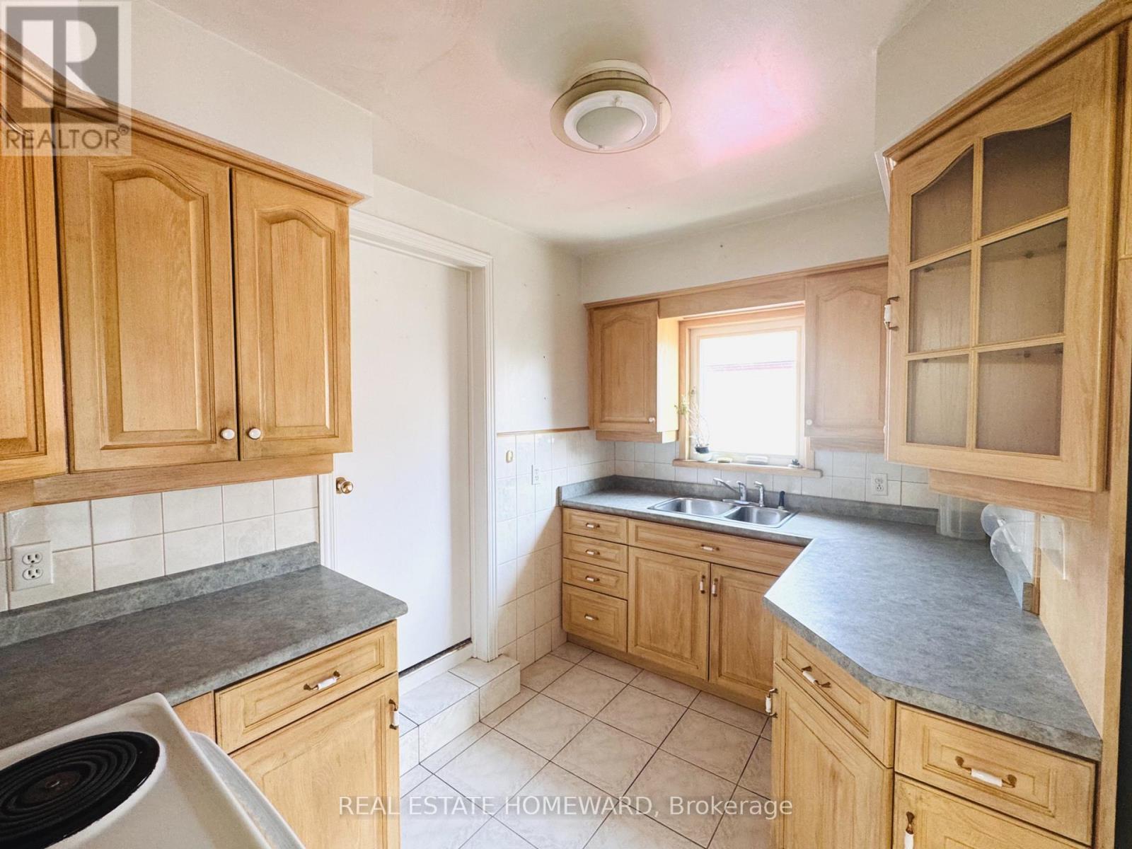 Unknown Address, ,    - Photo 2 - E13240522