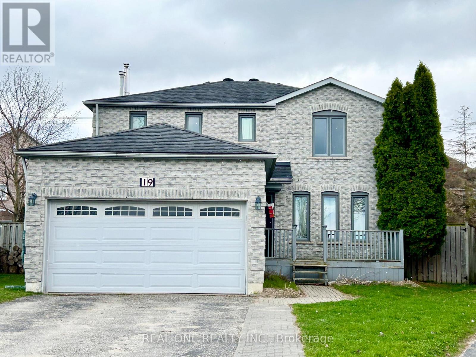 19 BLAIR CRESCENT, Barrie, Ontario