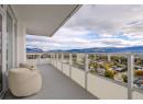 1626 WATER Street Unit# 3207, Kelowna, BC V1Y 1J9