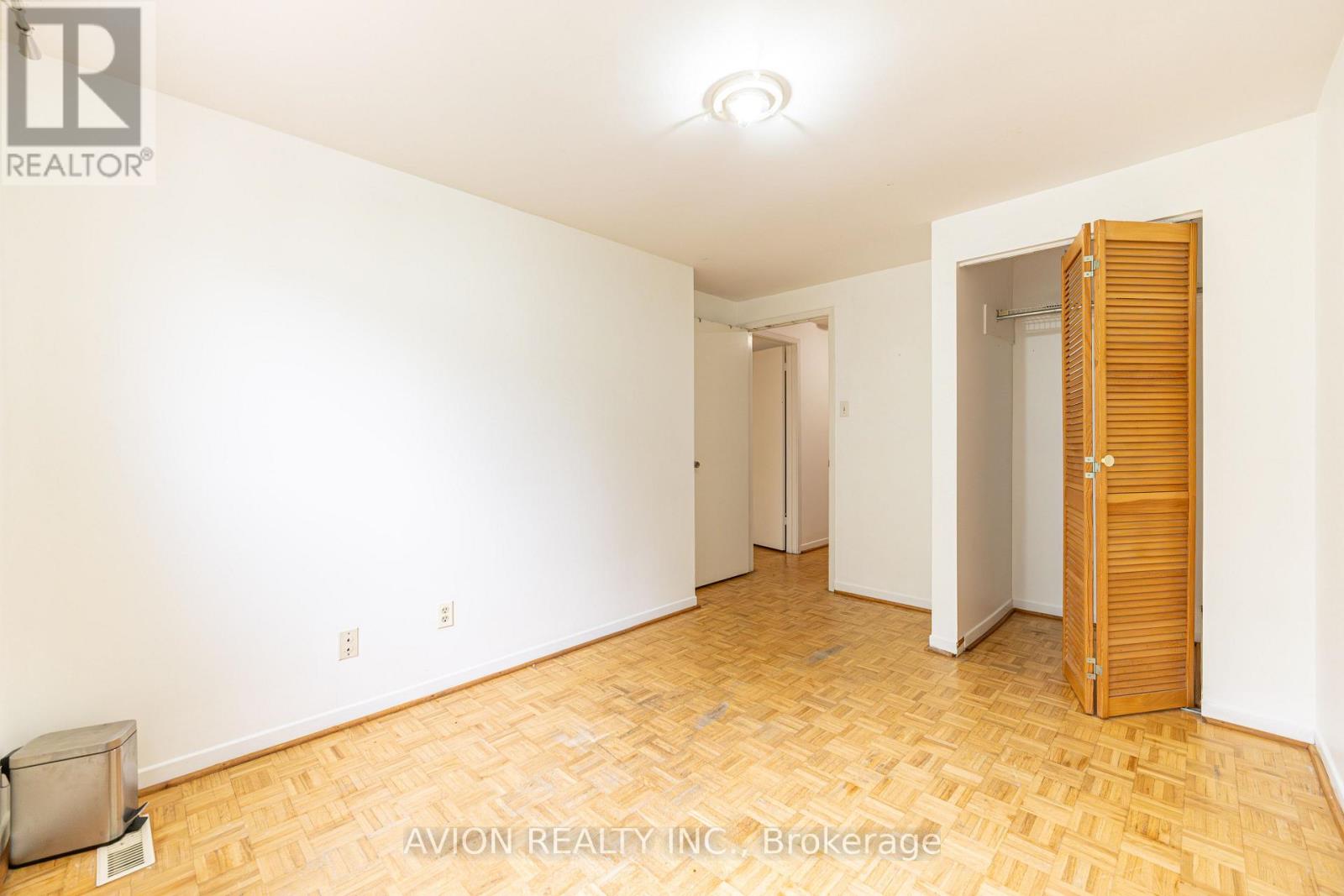 241 Weldrick Road W, Richmond Hill (North Richvale), Ontario  L4C 5J2 - Photo 26 - N13435242