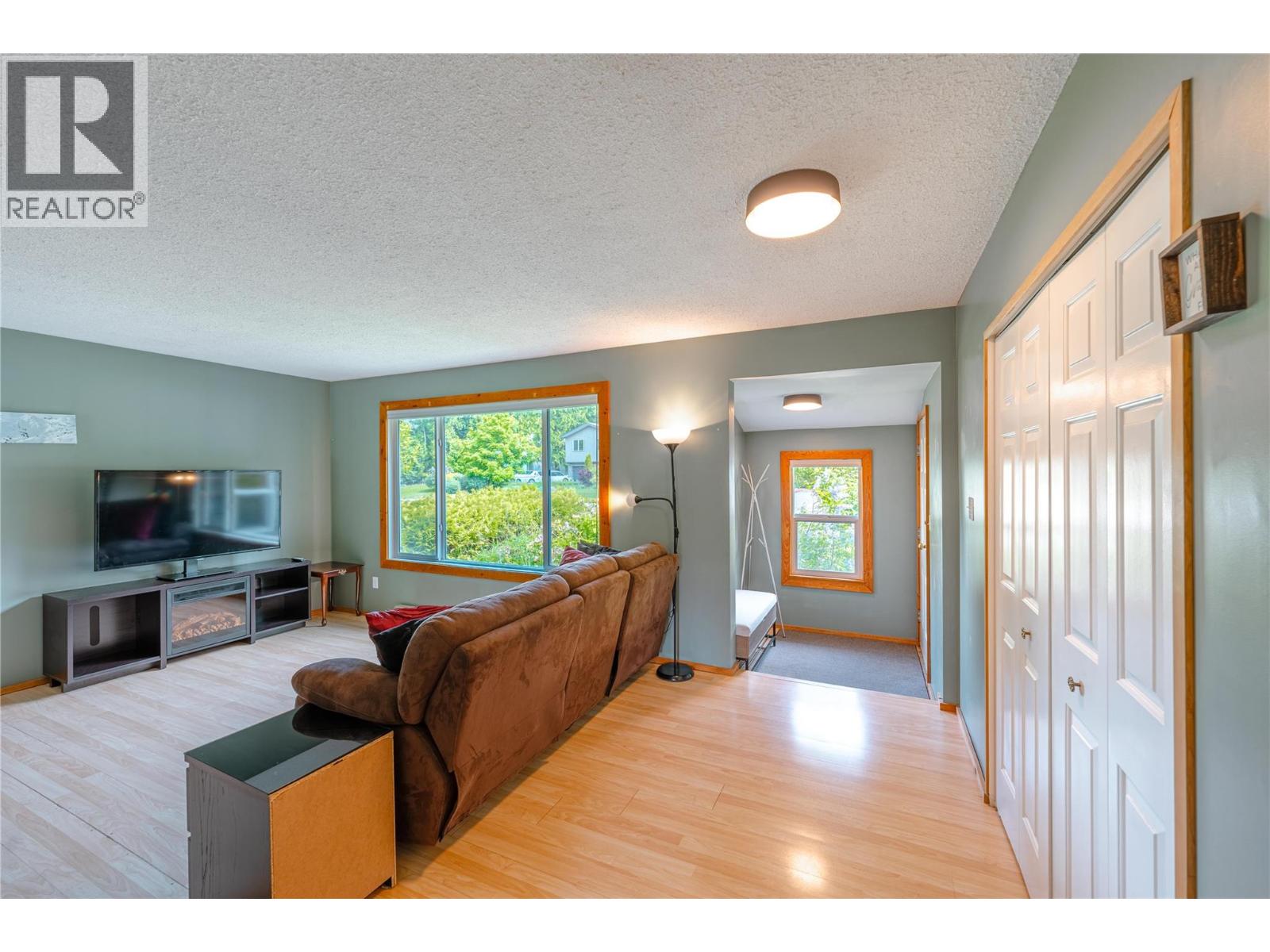 1897 Forest Drive, Revelstoke, British Columbia  V0E 2S1 - Photo 10 - 10389365
