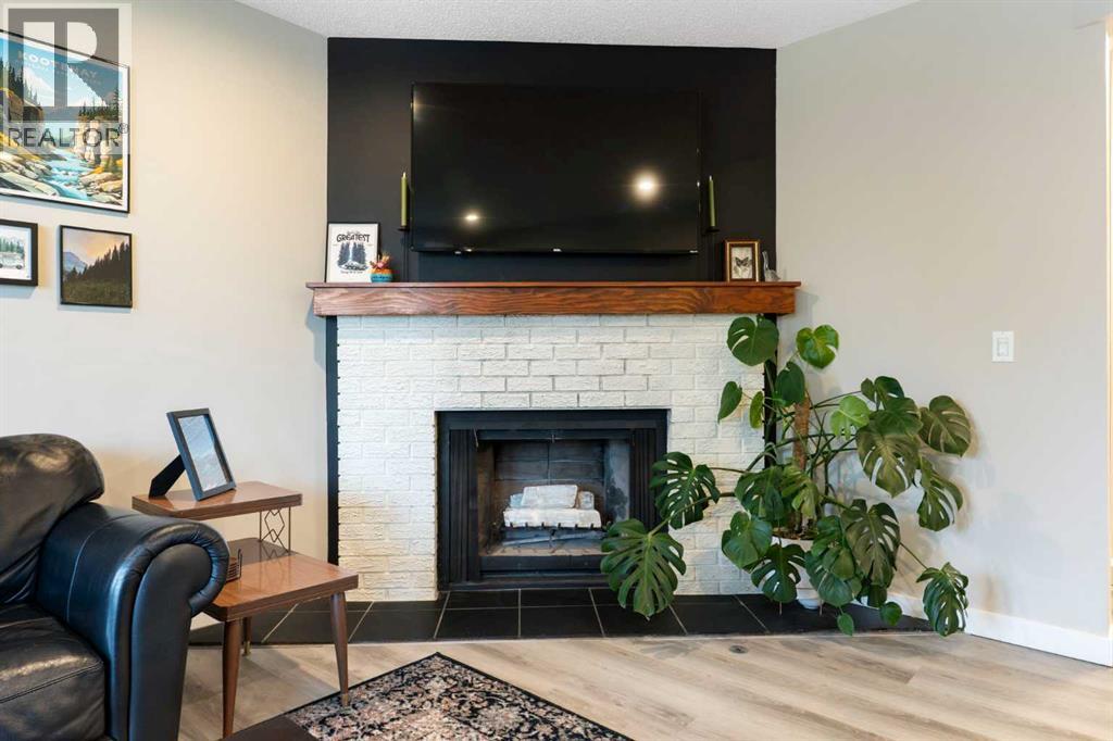 25 Bermuda Place, Calgary, Alberta  T3K 1H4 - Photo 6 - A2317350