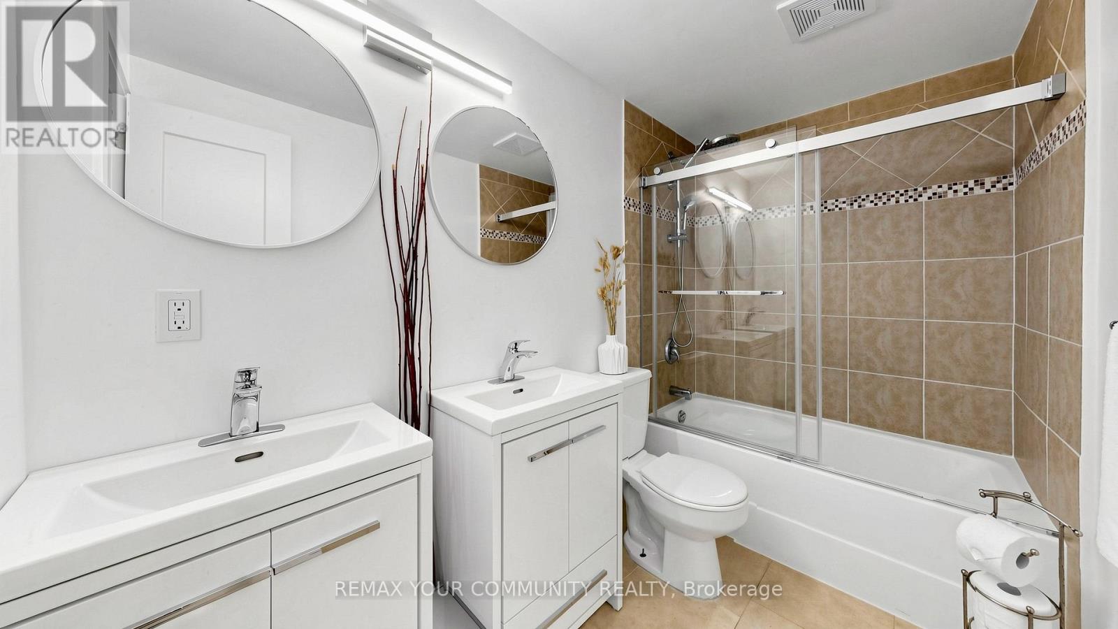 5 Coral Harbour Crescent, Markham, Ontario L3T 2Z8 - Photo 33 - N13421064