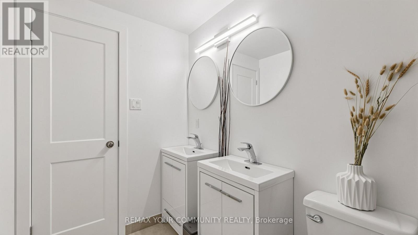 5 Coral Harbour Crescent, Markham, Ontario L3T 2Z8 - Photo 34 - N13421064